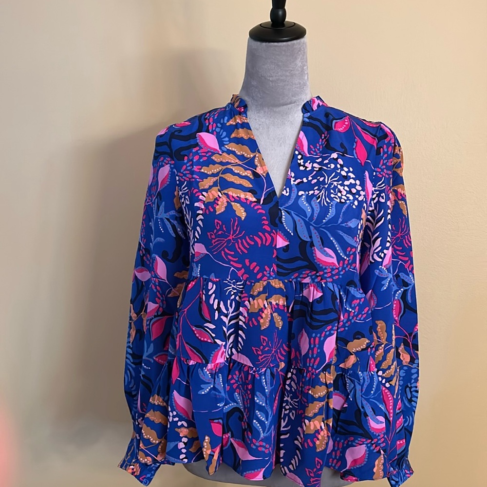 🆕 Lilly Pulitzer Sarita long sleeve 100% silk top